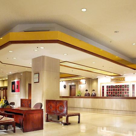 The Howard Plaza Hotel Taipei Exterior foto Lobby
